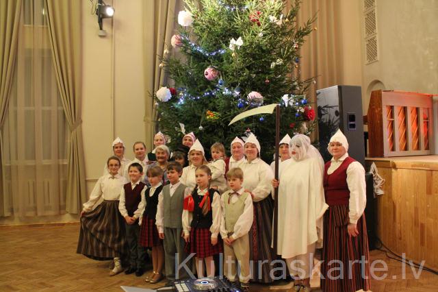 Varakļānu KN folkloras kopa